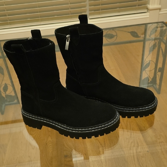 Splendid Black Ankle Boots - Picture 2 of 4
